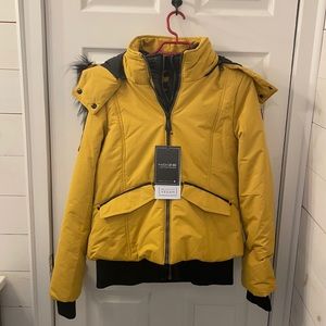 Noize Winter Jacket size Medium, yellow